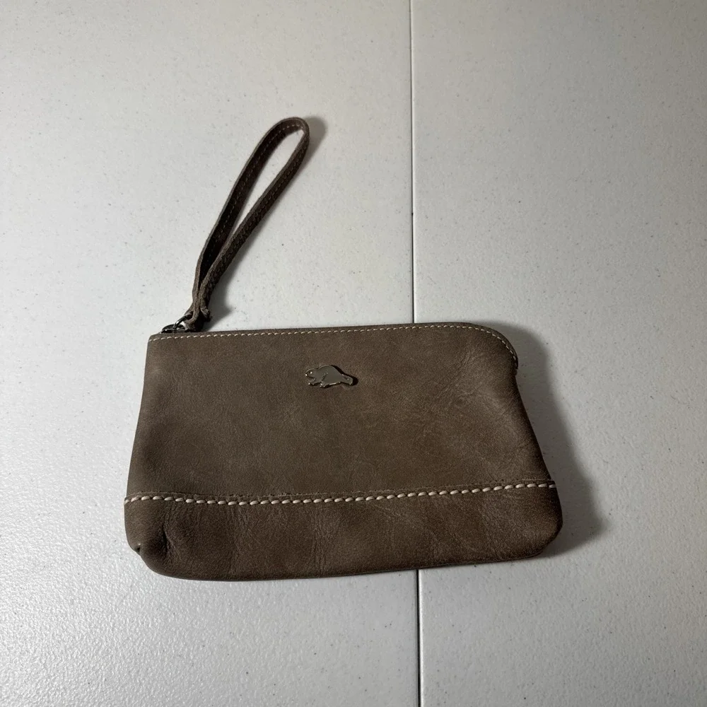 Roots Canada Genuine Leather Wristlet Pouch Clutch Bag Brown Zip Top Vintage